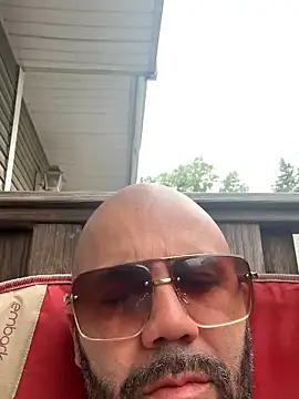 bigdick20101 Show in webcam
