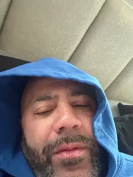 bigdick20101 Show in webcam