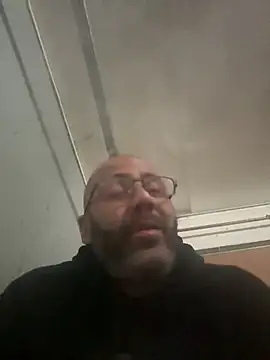 bigdick20101: διαδικτυακό σόου στην κάμερα