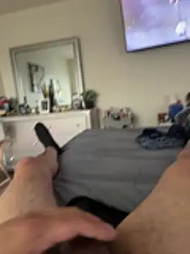 bigdick20101: διαδικτυακό σόου στην κάμερα