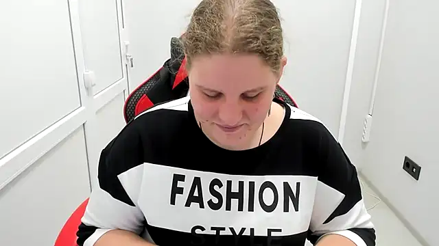 Bella_shyy_のウェブカメラショー