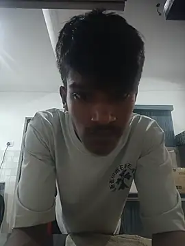 הופעת וובקאם של singalguy12