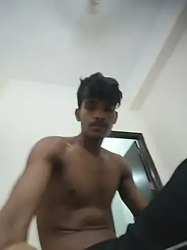 INVISIBL11 Pertunjukan Webcam