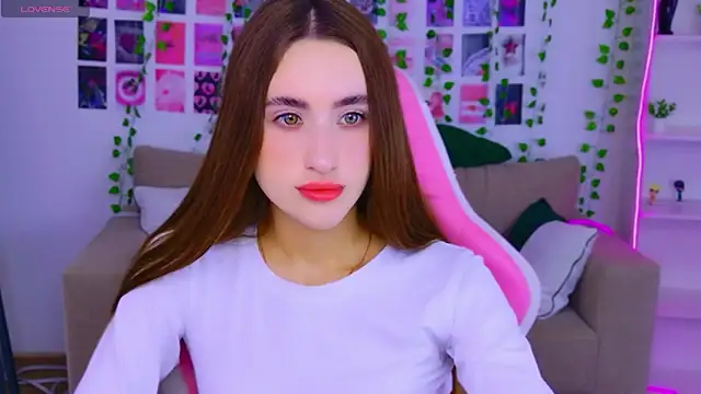 MadisonRen's Live Chat Room