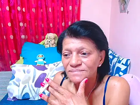 sluttyrox Webcamshow