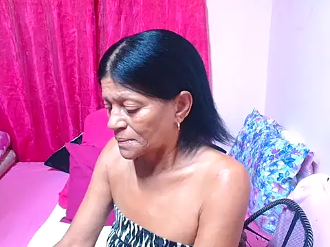 sluttyrox's Webcam Show