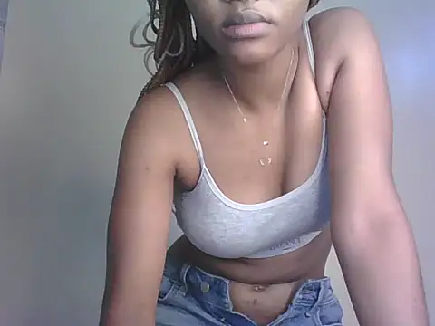 PrettyT5's Webcam Show