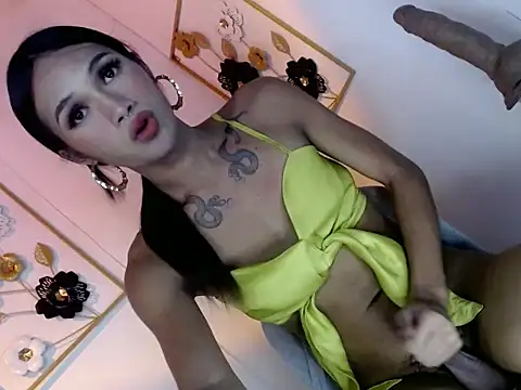 its_me_kabang Show in webcam