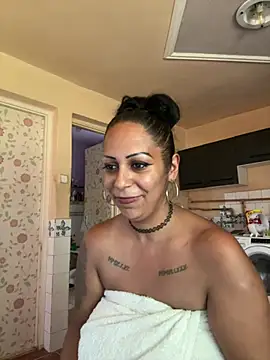 wildfarmbabe's Webcam Show