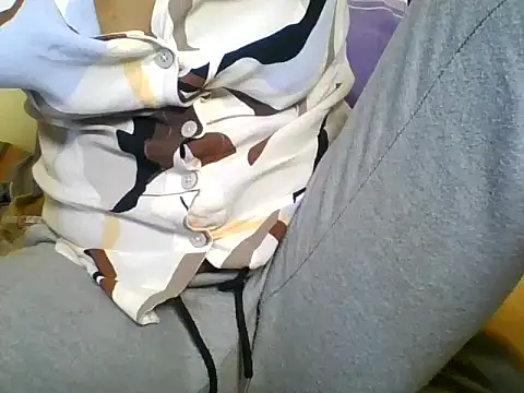 צ'אט XXX בשידור חי של sheilaberr