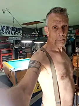 הופעת וובקאם של truckdawg2023