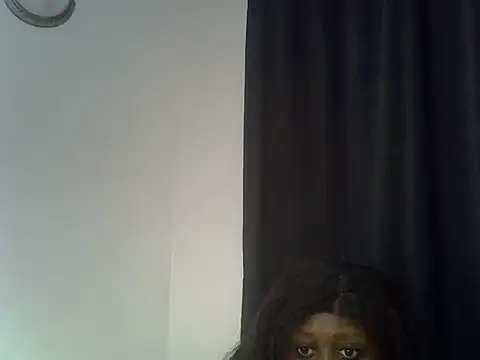 Sala de chat en directo de Luna_en_Gee