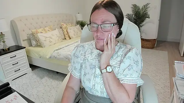 Show modela Vika73 na web-kameri