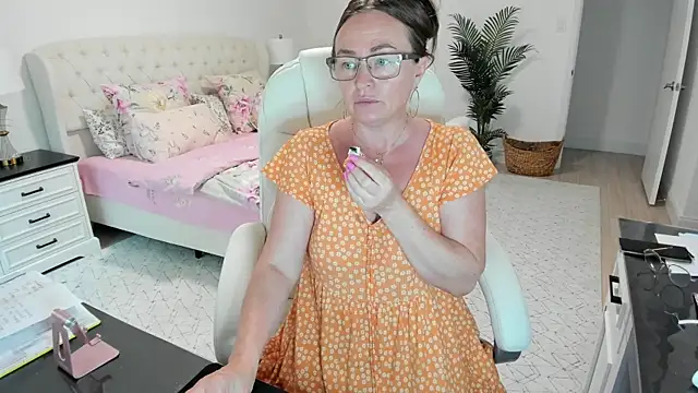 Vika73: вебкам-шоу