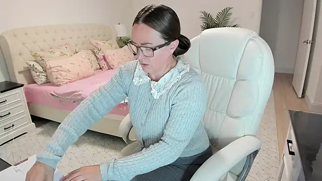 Vika73 Adlı Modelin Web Kamerası Şovu
