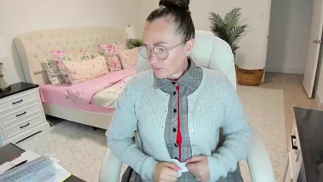 Show modela Vika73 na web-kameri