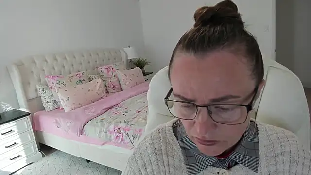 Vika73's Webcam Show