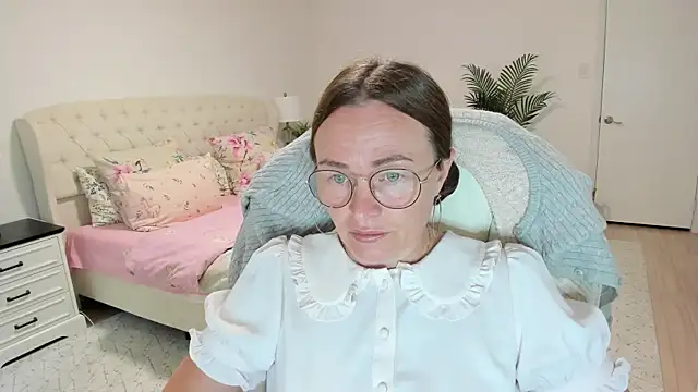Vika73 网络视讯表演