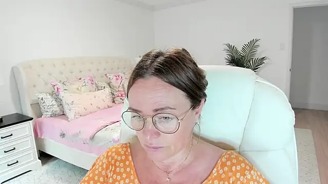 Vika73's Webcam Show