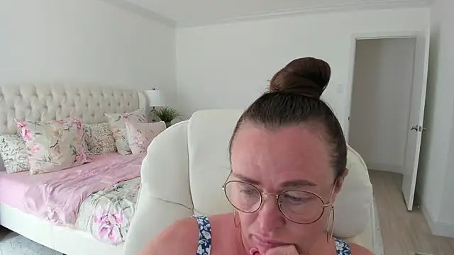 Vika73 Adlı Modelin Web Kamerası Şovu