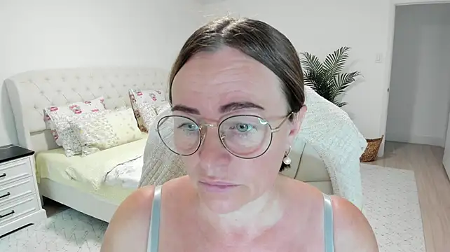 Vika73's Live XXX Chat