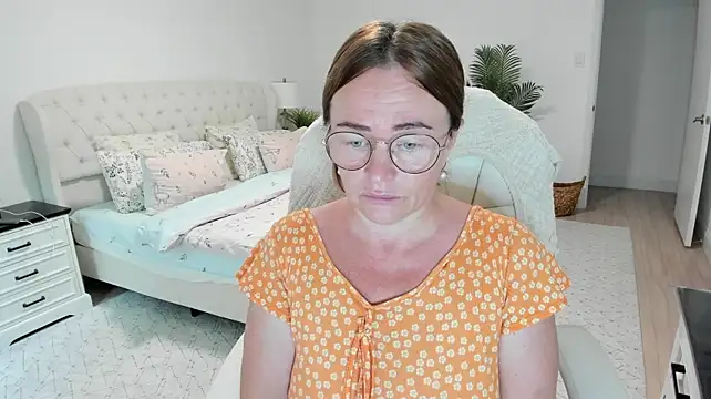 Vika73 网络视讯表演