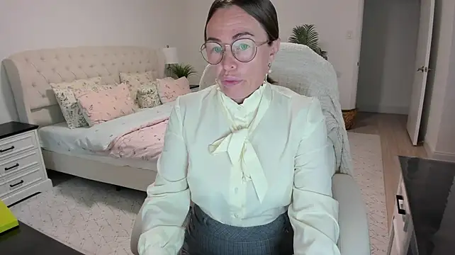 Vika73 网络视讯表演