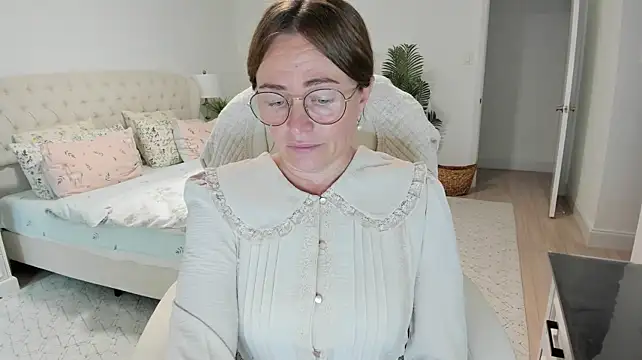 Vika73's Webcam Show