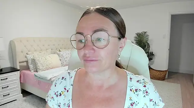 Vika73's Webcam Show