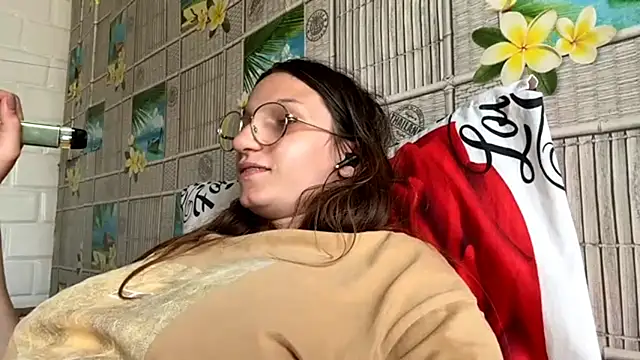 Show modela SparkleJebb na web-kameri