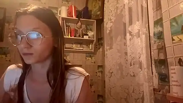 Chat +18 de SparkleJebb ao vivo
