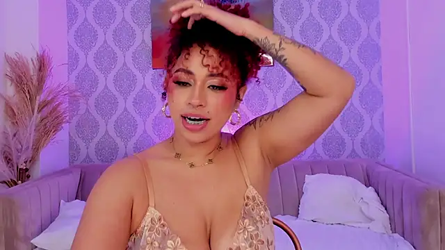 Nikki_Rousmel 现场性爱视讯表演