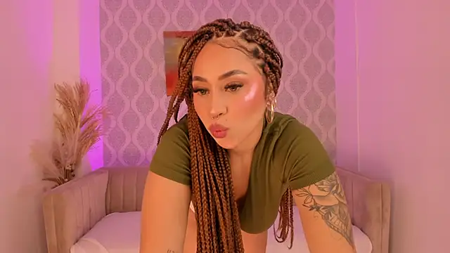 دردشة Nikki_Rousmel الجنسية المباشرة