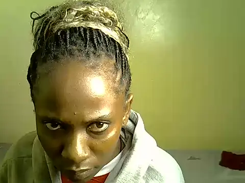 Pearl_petite Chat XXX in diretta