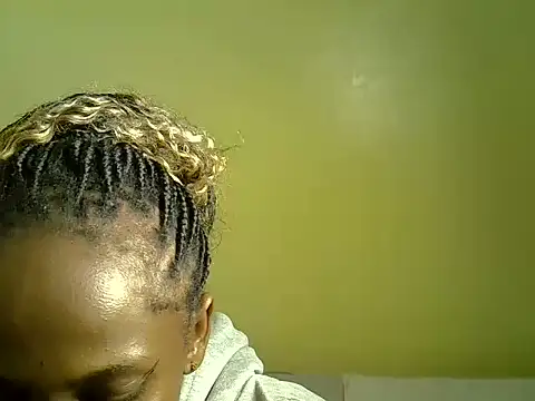 Pearl_petite Adlı Modelin Canlı XXX Sohbeti