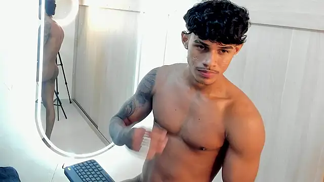 Joao_da_silva19 Show in webcam