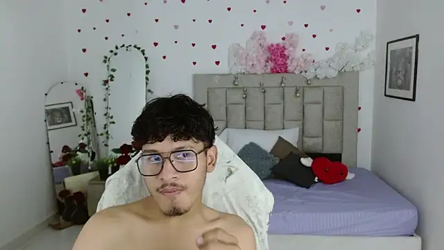 blackfox_desire Show in webcam