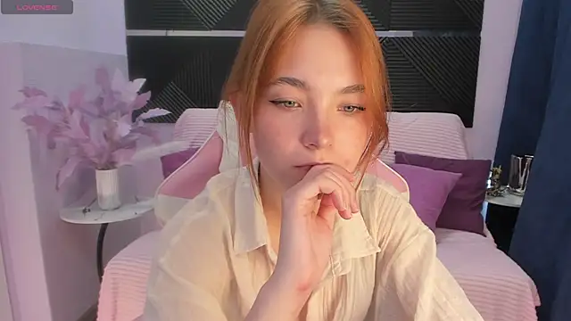 New_Web_Girl's Live XXX Chat