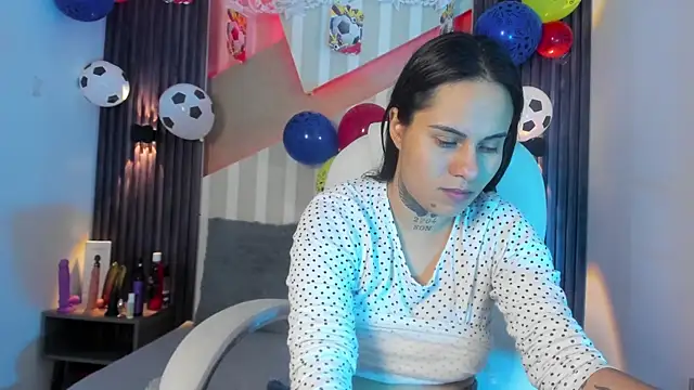 MadisonYoung000 webkamerás műsora