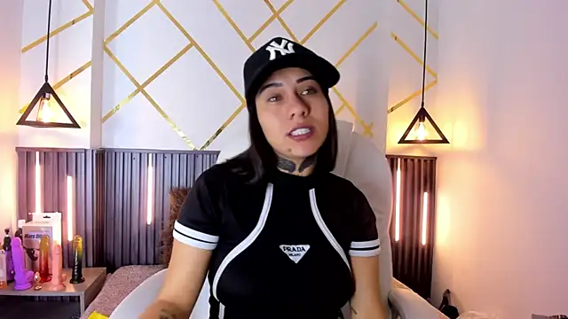 MadisonYoung000 webkamerás műsora