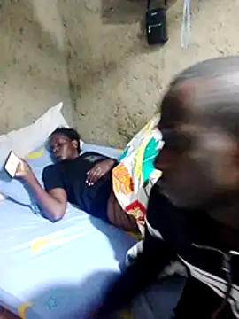 Lawal-Briana Show Webcam
