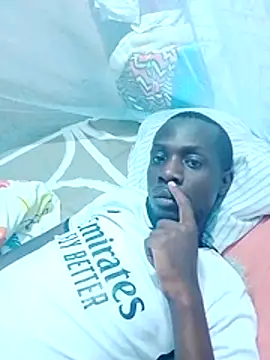 Lawal-Briana Pertunjukan Webcam