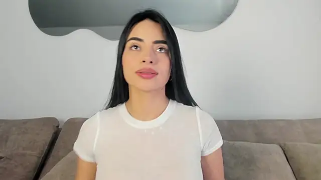 Chat +18 de Anya_Kane_ ao vivo