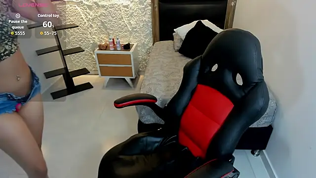 Živý XXX chat ISAPINK1