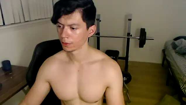 Show modela JLahvio na web-kameri