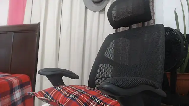 Онлайн чат jenny_milf69