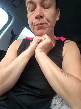 adelinegirly's Live XXX Chat