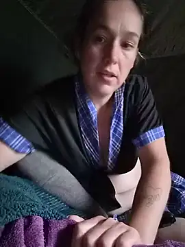 adelinegirly Chat XXX live