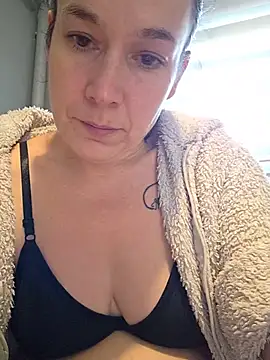 Aliciadelicieuse – Naživo XXX chat