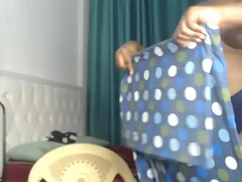 XXX chat uživo modela Mamacita_Boo